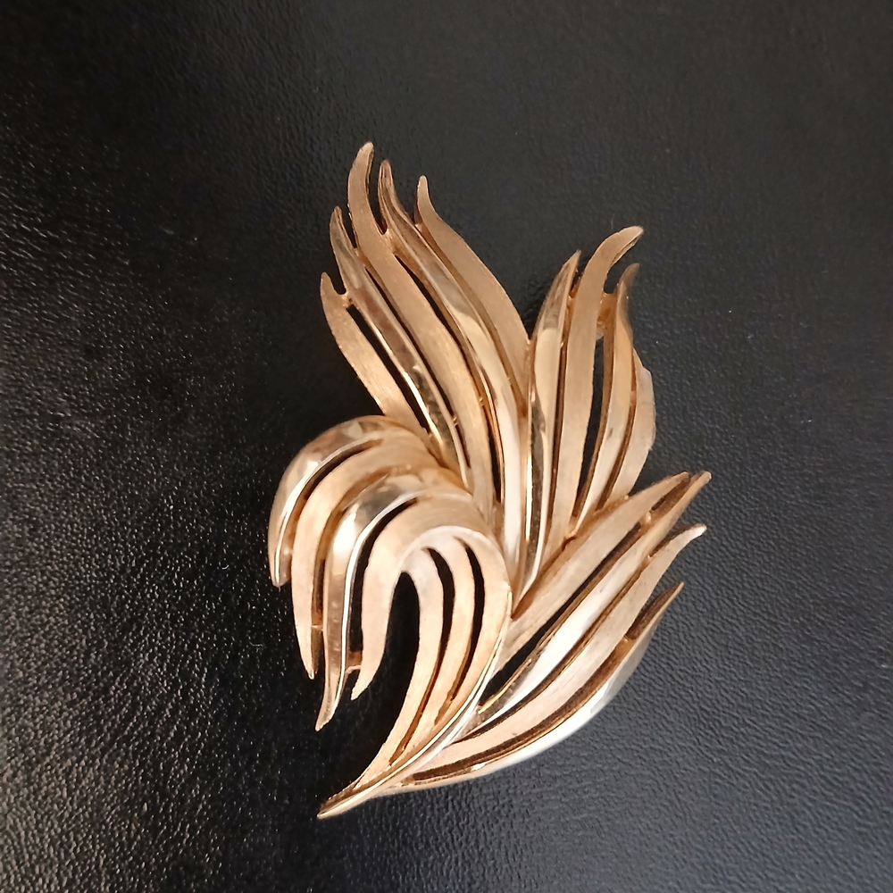 Trifari Gold Brooch